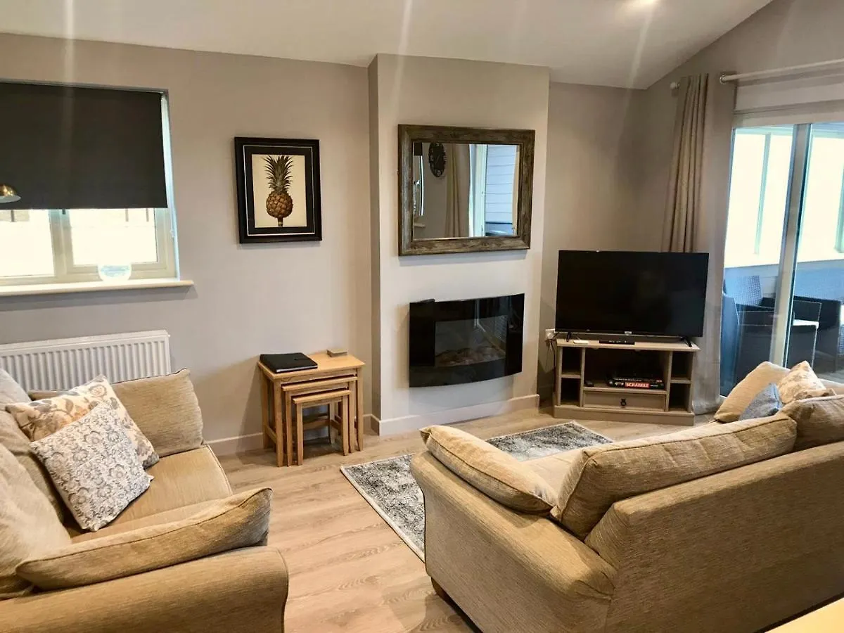 Chalet Waterside Lodges Cambridge