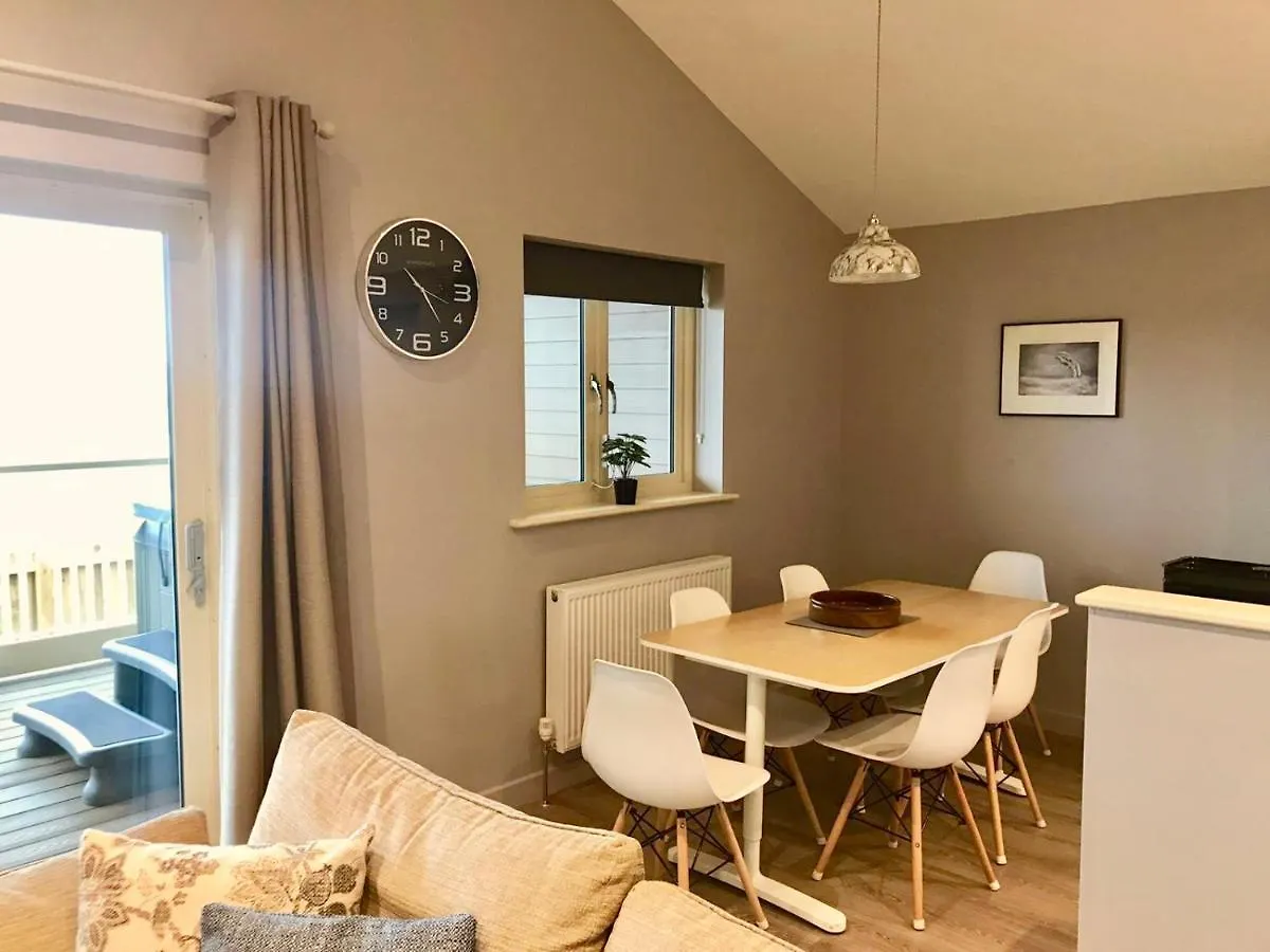 Waterside Lodges Cambridge Alpstuga
